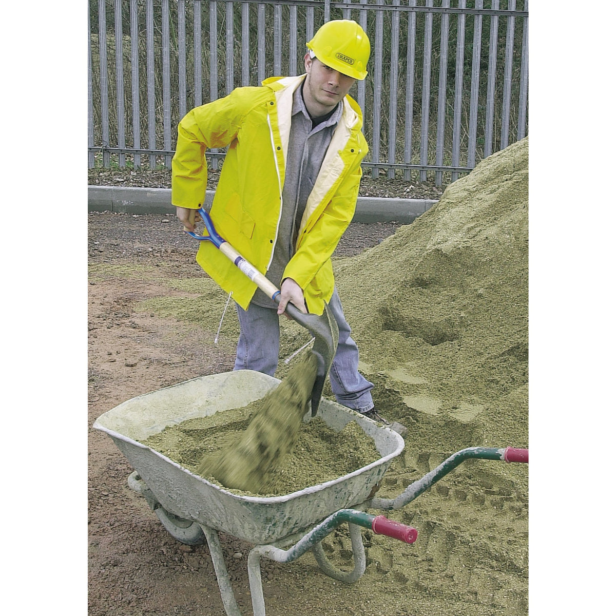 DRAPER Hardwood Shafted Square Mouth Builders Shovel: Model No.BS