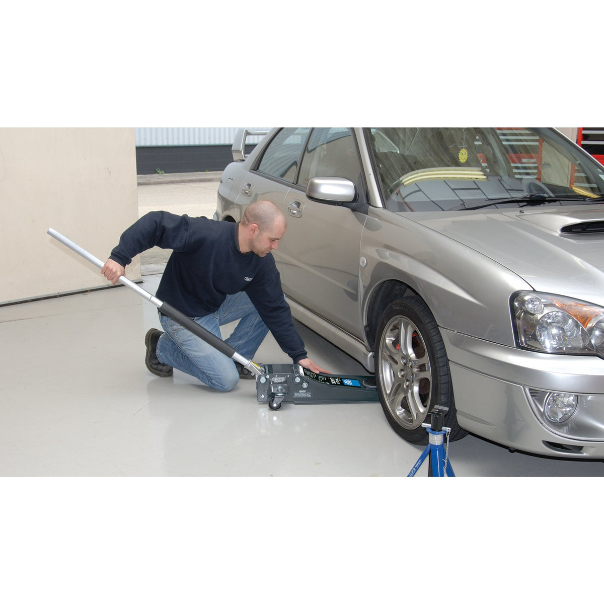 DRAPER Expert 2 tonne Low Profile Trolley Jack with 'Quick Lift' Facility: Model No.TJ2-PRO-C