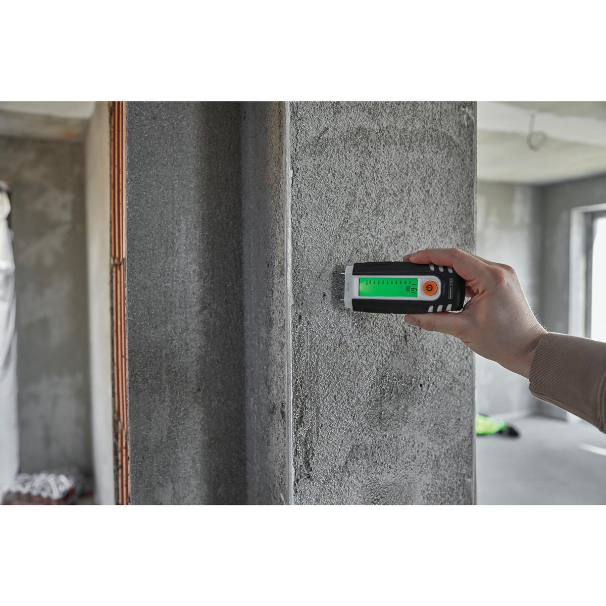 Laserliner 082.015E DampFinder Compact Material Moisture Measuring Device