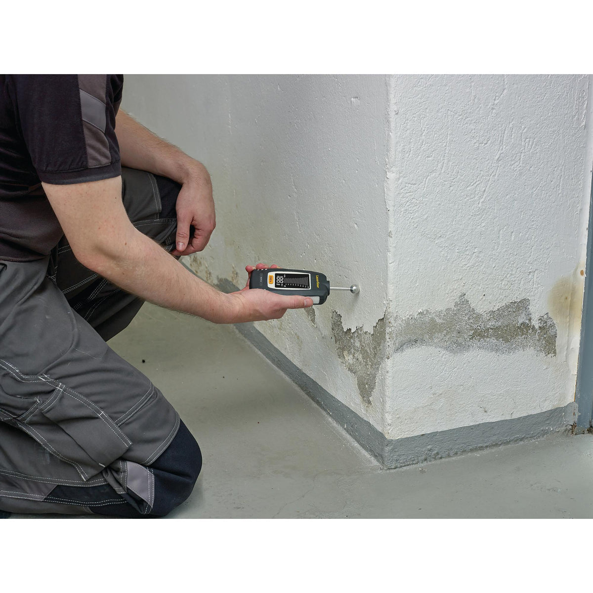 Laserliner 082.095E WetFinder Material Moisture Measuring Device