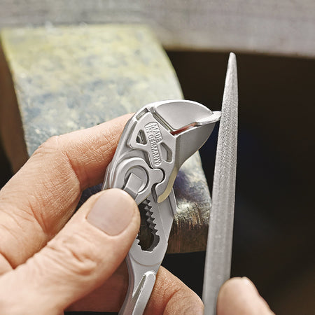 DRAPER Knipex 125mm Plier Wrench: Model No.86 03 125