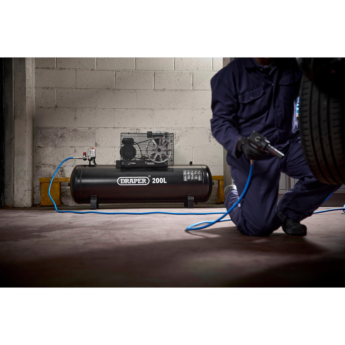 200L Belt-Driven Air Compressor without wheels, 2.2kW/3hp : Model No. DA200/369S