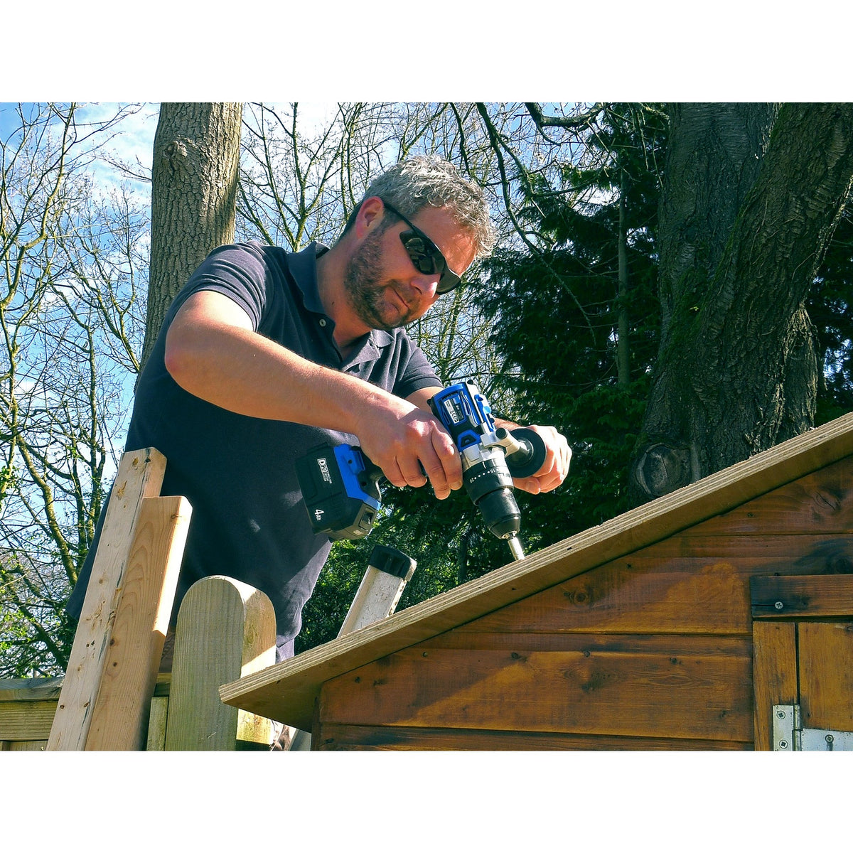 D20 20V Brushless Combi Drill - Bare: Model No. D20CD60