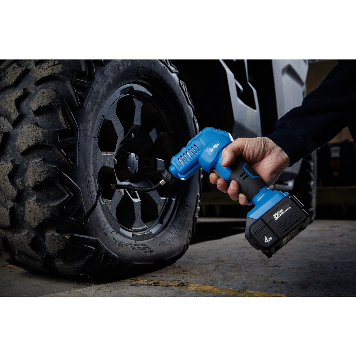 D20 20V Air Inflator - Bare: Model No.D20AI