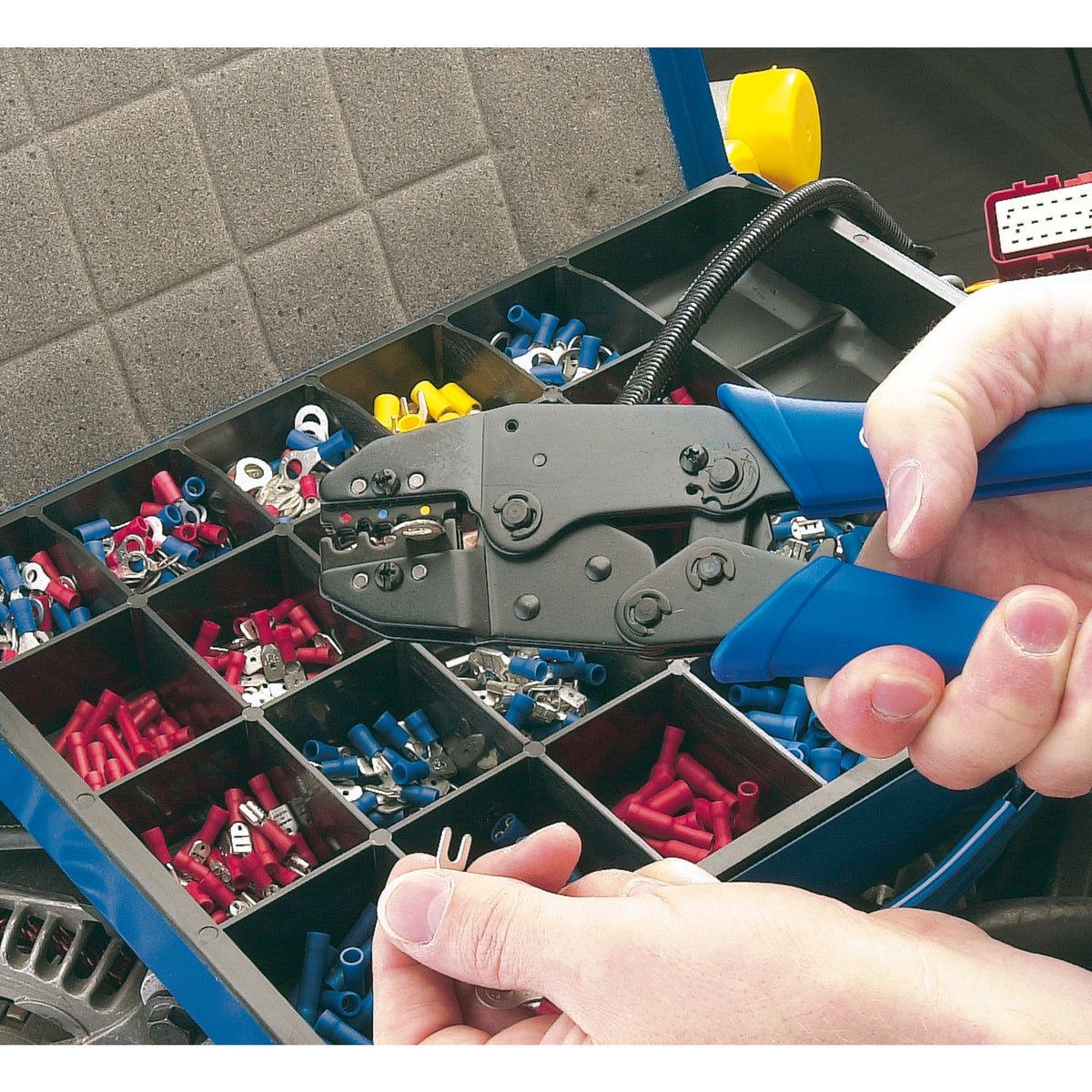 DRAPER Expert Ratchet Crimping Tool and Terminal Kit: Model No.CT-K/PRO
