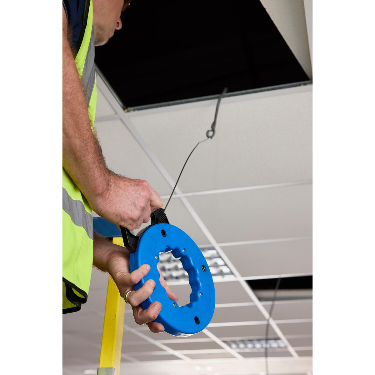 DRAPER 15M Electricians Draw Tape in Plastic Case: Model No.EDTC