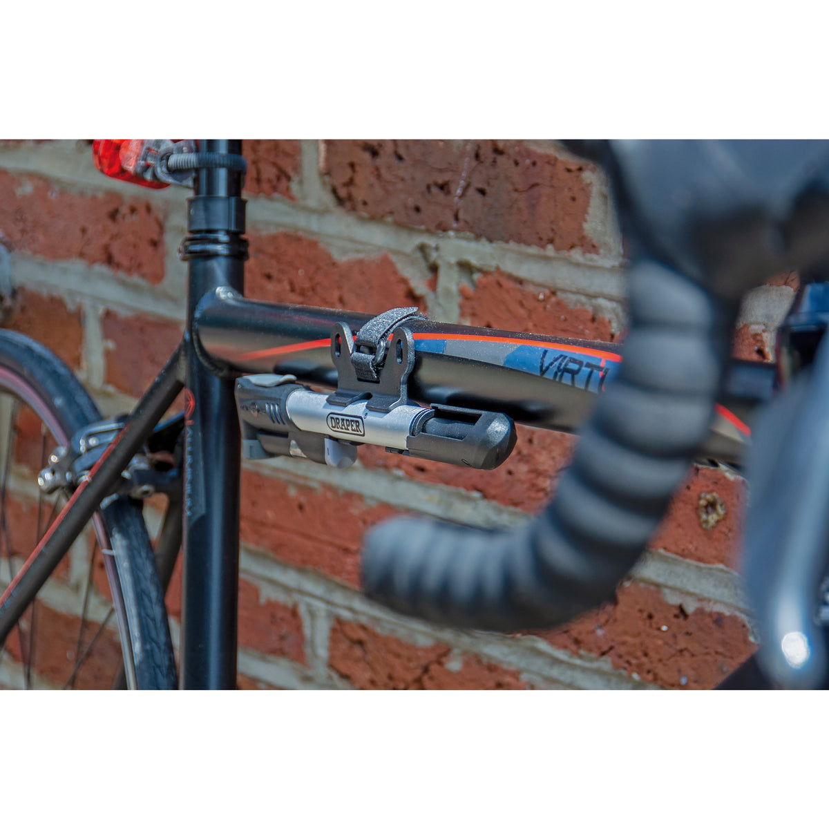 Draper Dual Connector Bicycle Hand Pump Model No. BK-HP