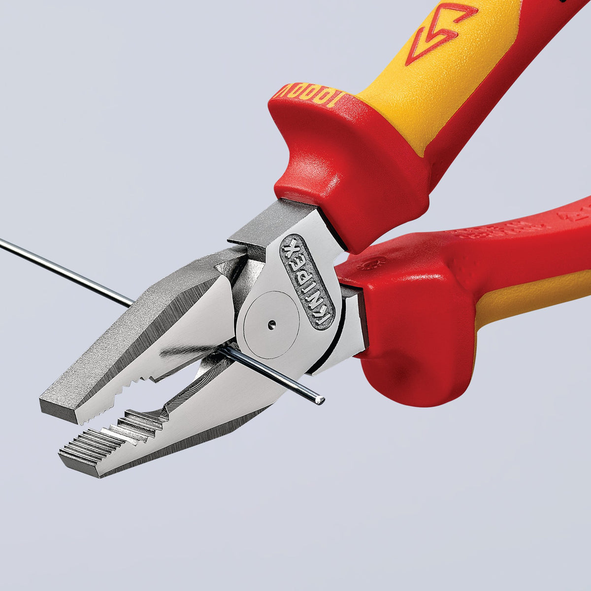 Knipex 200mm Fully Insulated High Leverage Combination Pliers : Model No.02 06 200