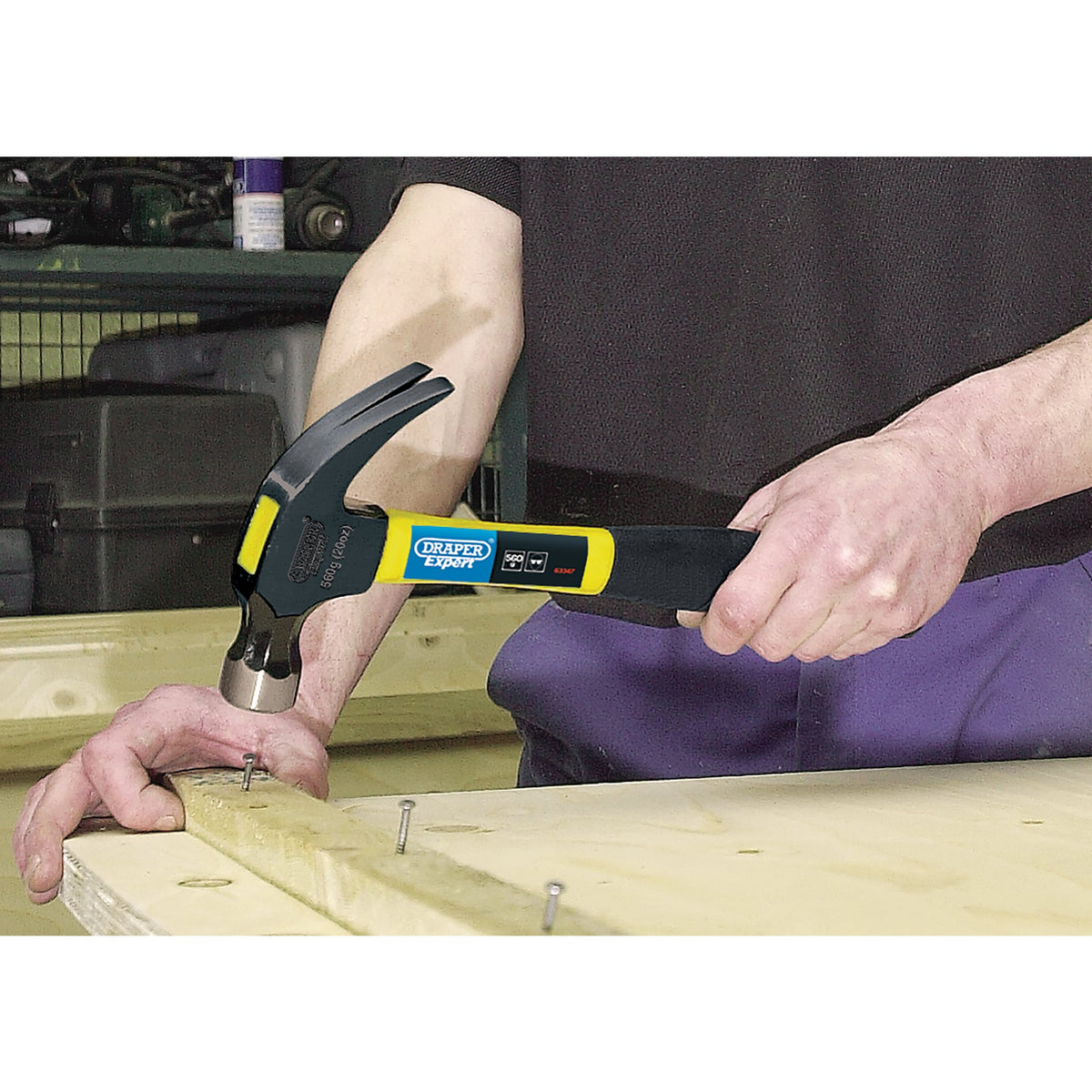 DRAPER Expert 560G (20oz) Fibreglass Shafted Claw Hammer: Model No.FG1A