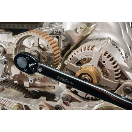 DRAPER 1/2" Square Drive 30 - 210Nm or 22.1-154.9lb-ft Ratchet Torque Wrench : Model No.3001A/BK
