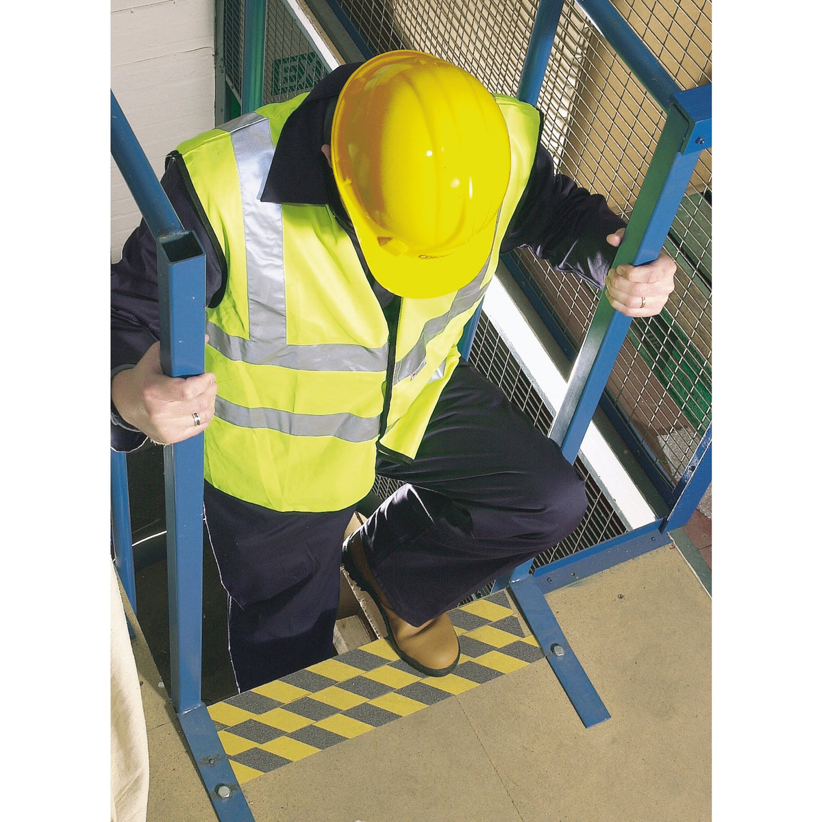 DRAPER 18M x 50mm Black and Yellow Heavy Duty Safety Grip Tape Roll: Model No.TP-S/GRIP/HZ