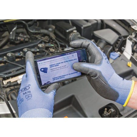 Hi-Sensitivity (Screen Touch) Gloves - Medium: Model No. SFPUG/ST