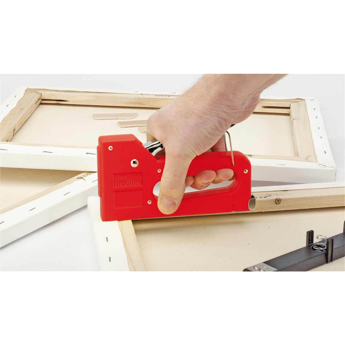 DRAPER Staple Gun/Tacker Complete with 100 x 12mm Staples : Model No.RL-STA