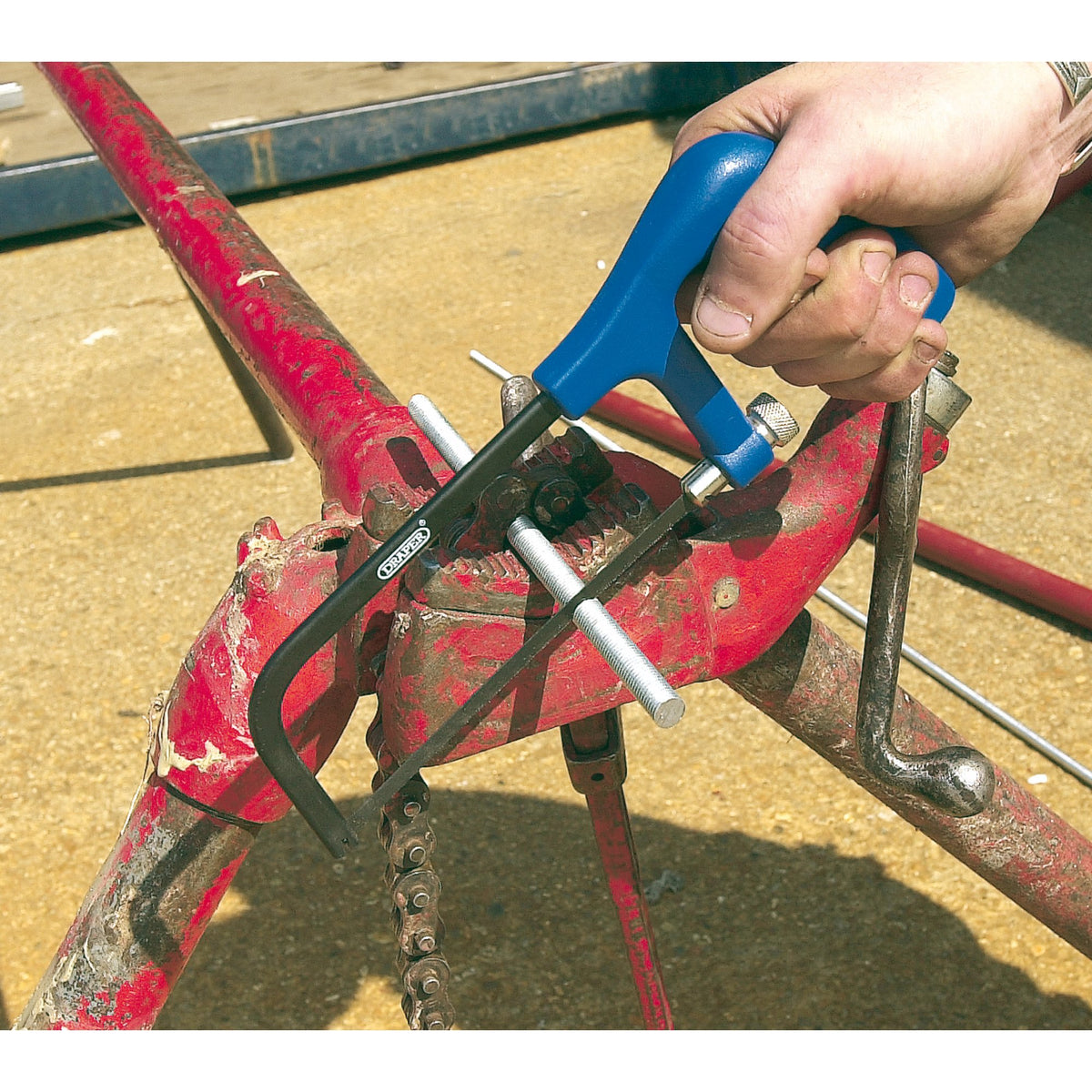 DRAPER Mini Saw with Powder Coated Frame: Model No.JHF/P12