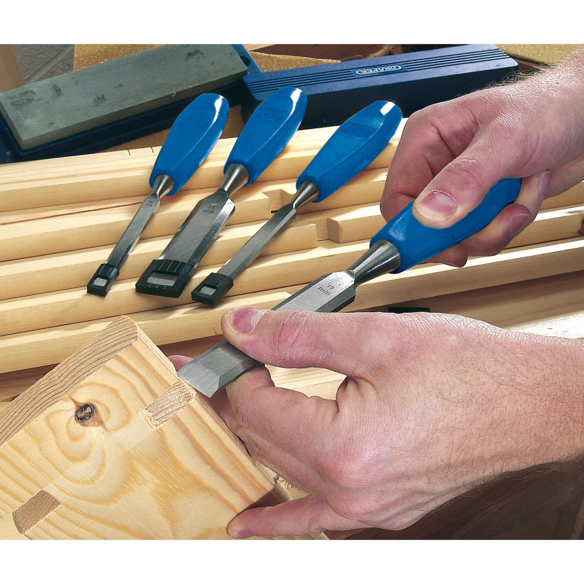DRAPER 4 Piece Bevel Edge Wood Chisel Set: Model No.WCS/4