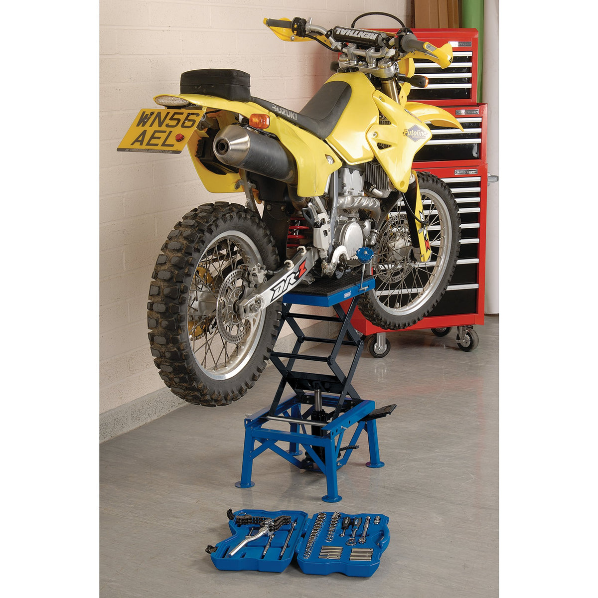 DRAPER Hydraulic Motorcycle Scissor Lift, 135kg Model No. MCPL3B