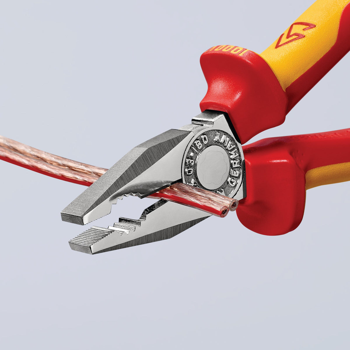 Knipex 180mm Fully Insulated Combination Pliers : Model No.03 06 180 SBE