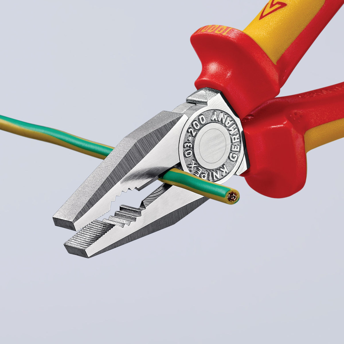 Knipex 140mm Fully Insulated Diagonal Side Cutter : Model No.70 06 140 SBE