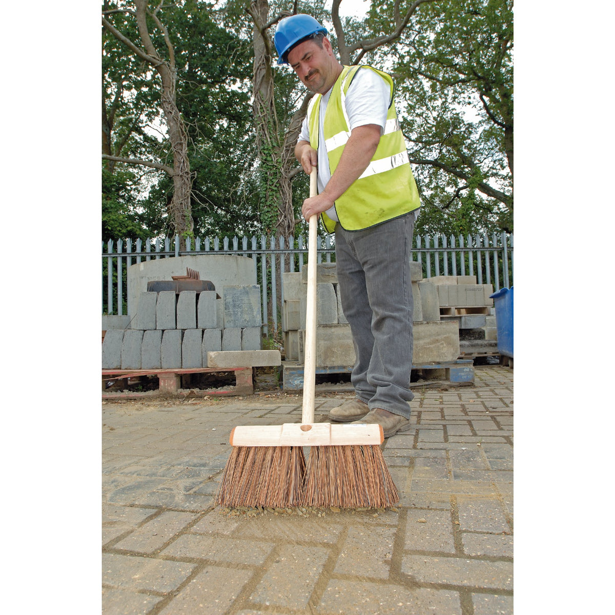 Yard Broom (330mm): Model No. CYB/B25/5