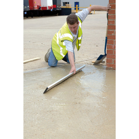 Plasterer's Featheredge (1200mm x 100mm): Model No. FE1200