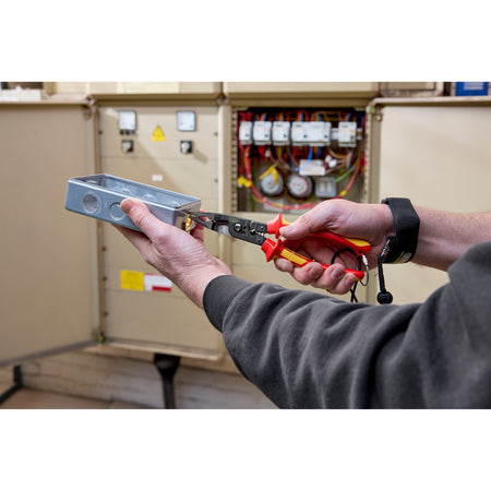 XP1000 VDE Tethered 8-in-1 Electricians Pliers, 215mm: No.XP1000EPV2