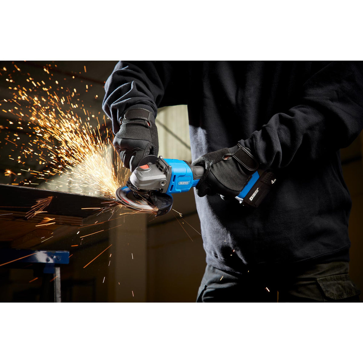 D20 20V Brushless Angle Grinder, 115/125mm (Sold Bare) : Model No. D20AG