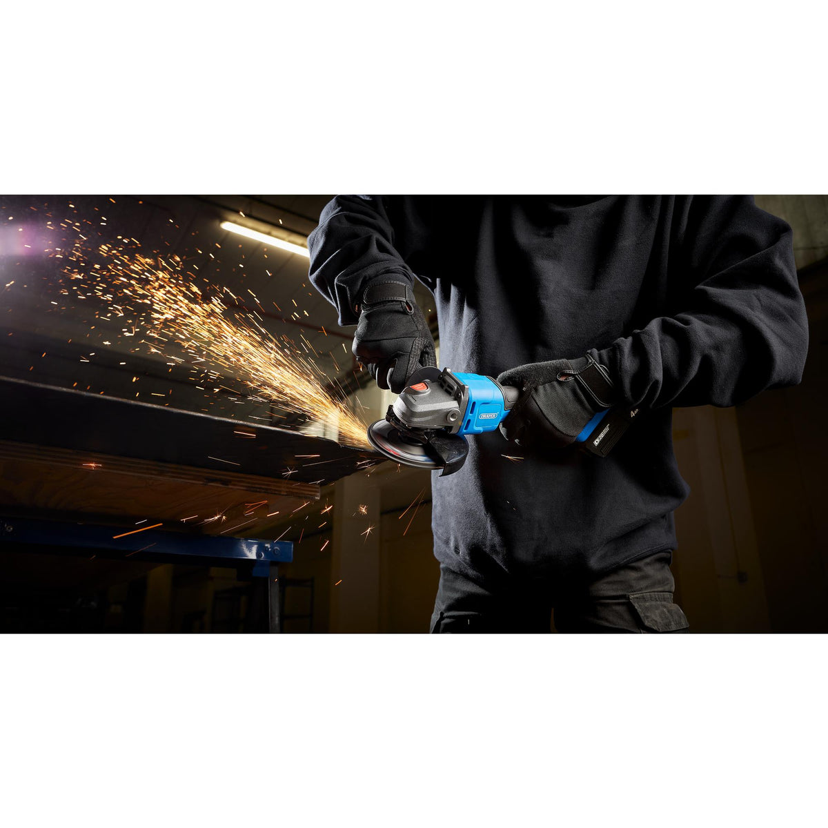D20 20V Brushless Angle Grinder, 115/125mm (Sold Bare) : Model No. D20AG