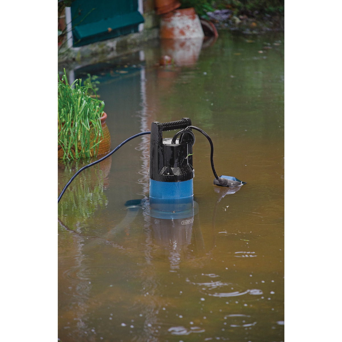 230V 1300W Submersible Dirty Water Pump With Float Switch: Model No.SWP420