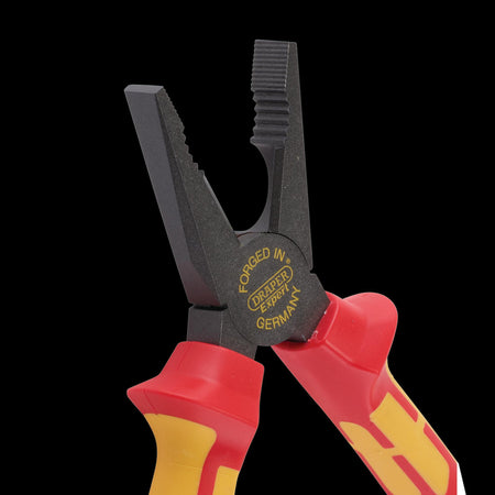 XP1000 VDE Combination Pliers, 200mm, Tethered: Model No. XP1000CP