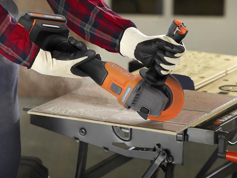 BCG6L8D13 POWERCONNECT™ Brushless Angle Grinder 18V 1 x 2.0Ah Li-ion