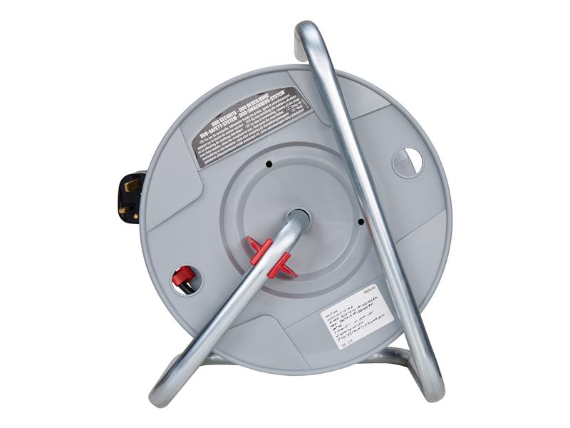 AK 260 Cable Reel 240V 13A 3-Socket 25m