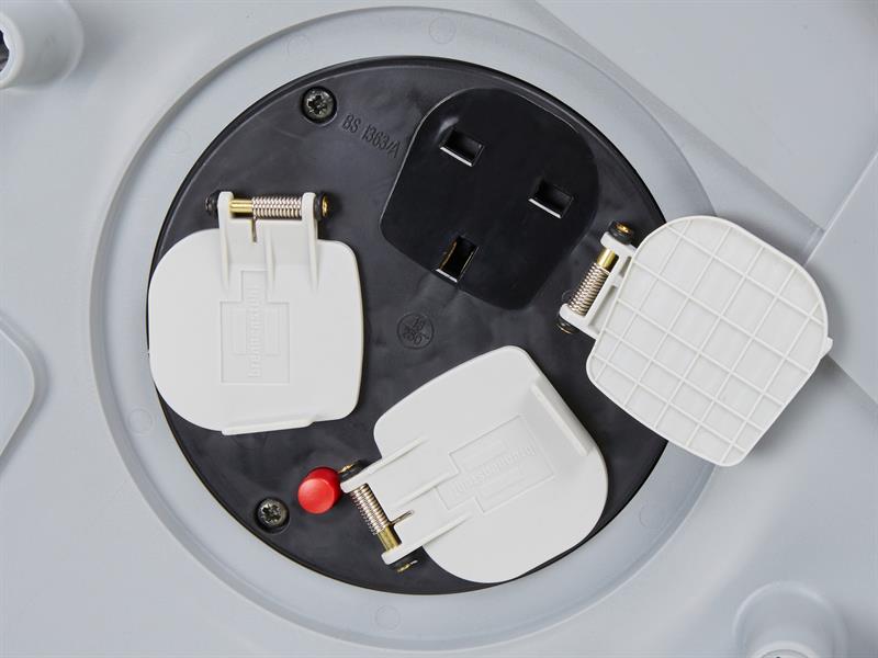 AK 260 Cable Reel 240V 13A 3-Socket 50m