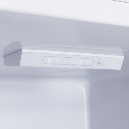 Sealey Baridi 60/40 Smart Frost Fridge Freezer 254L Capacity – White Model No-DH328