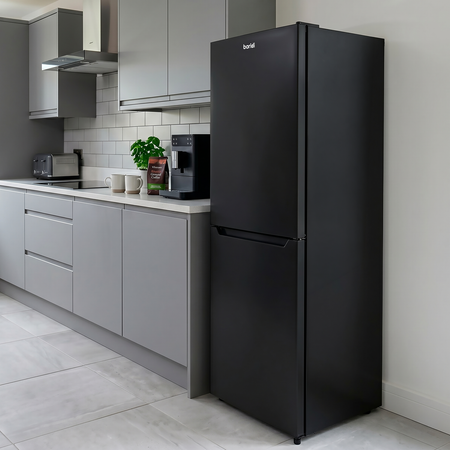 Sealey Baridi 60/40 Smart Frost Fridge Freezer 254L Capacity – Black Model No-DH329