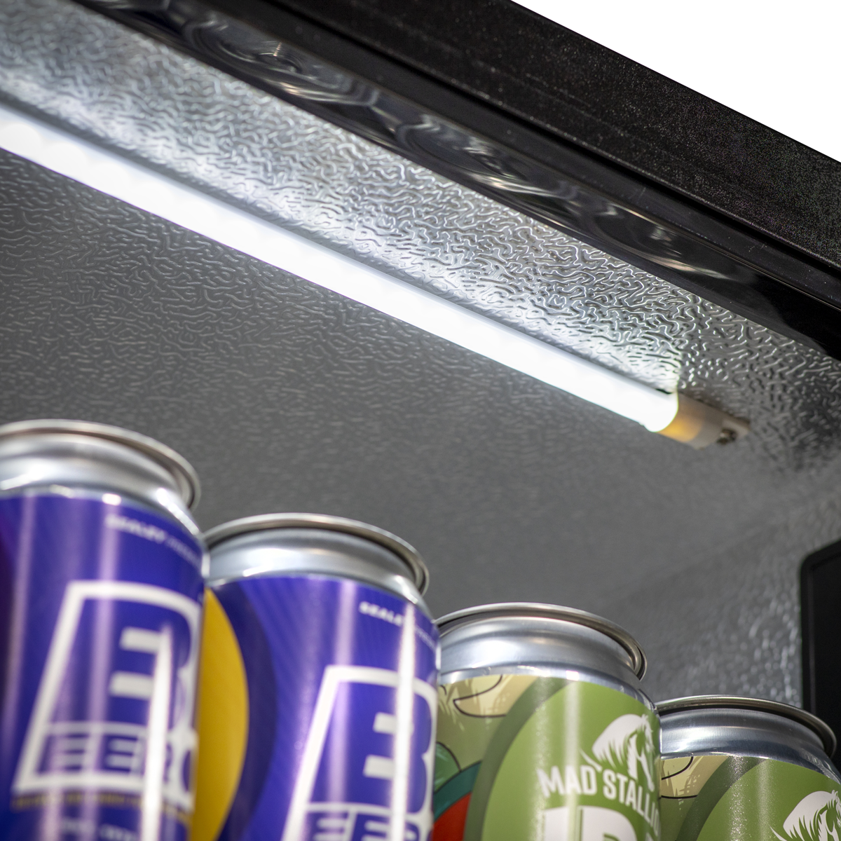 Sealey Baridi Back Bar Drinks Fridge/Cooler with Triple Hinged Door & Security Lock 307L - Black Model No-DH336