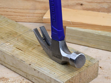 Claw Hammer Fibreglass Shaft 567g (20oz)