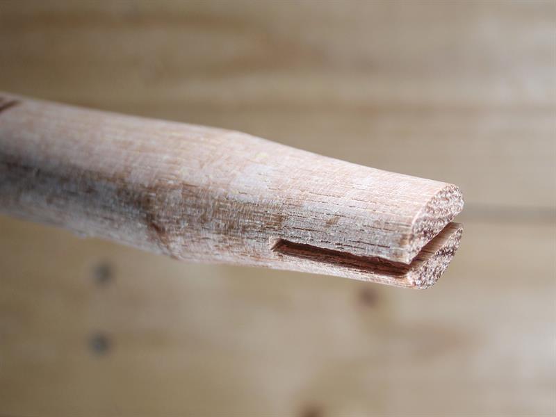 FSC Hickory Scaling Hammer Handle 279mm (11in)