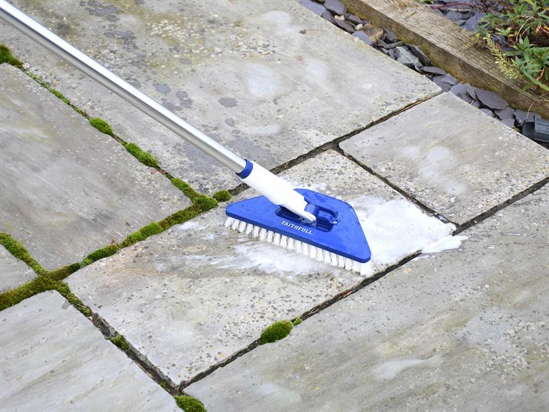Faithfull Heavy-Duty Water Flow Brush
