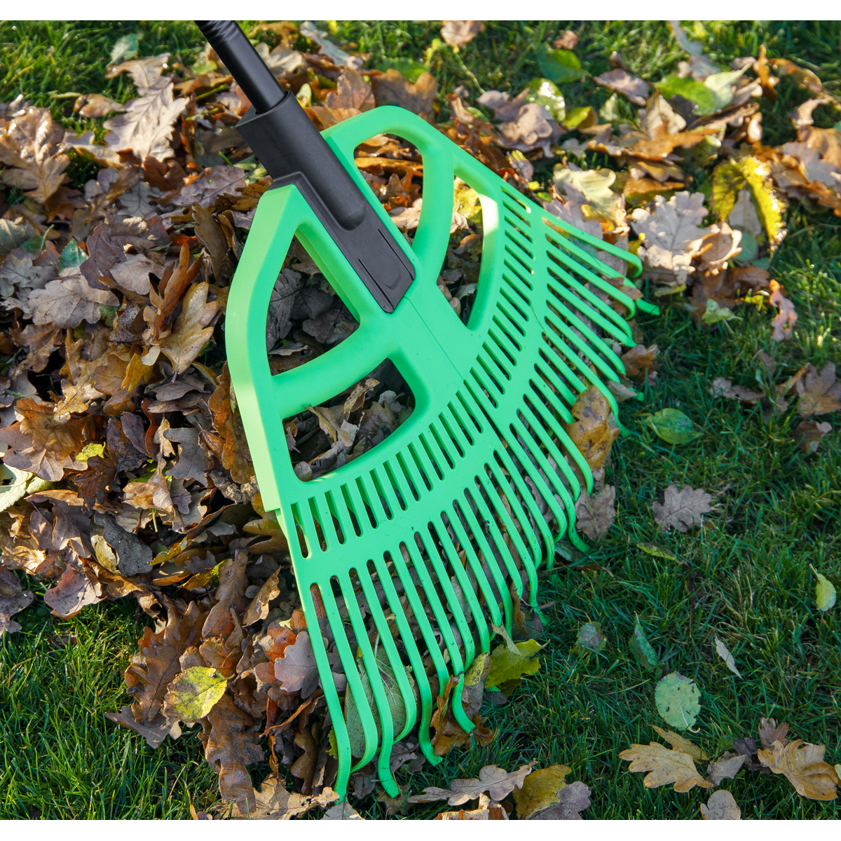 Sealey 2-in-1 Rake & Leaf Grabber Model No-GTLG2