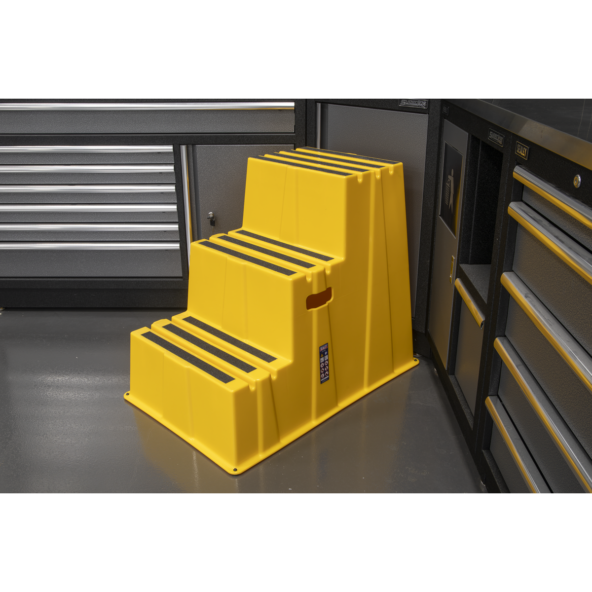 Sealey Heavy-Duty 3-Step Safety Steps with Anti-Slip Treads 150kg Capacity, Yellow - EN 14183 Model No-KS7