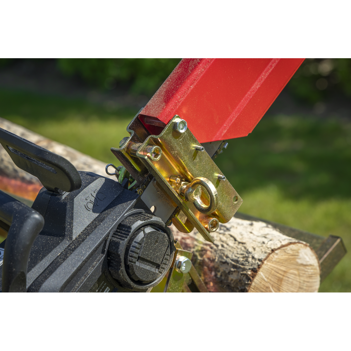 Sealey Heavy-Duty Sawhorse with Chainsaw Holder Model No-LSH150HD