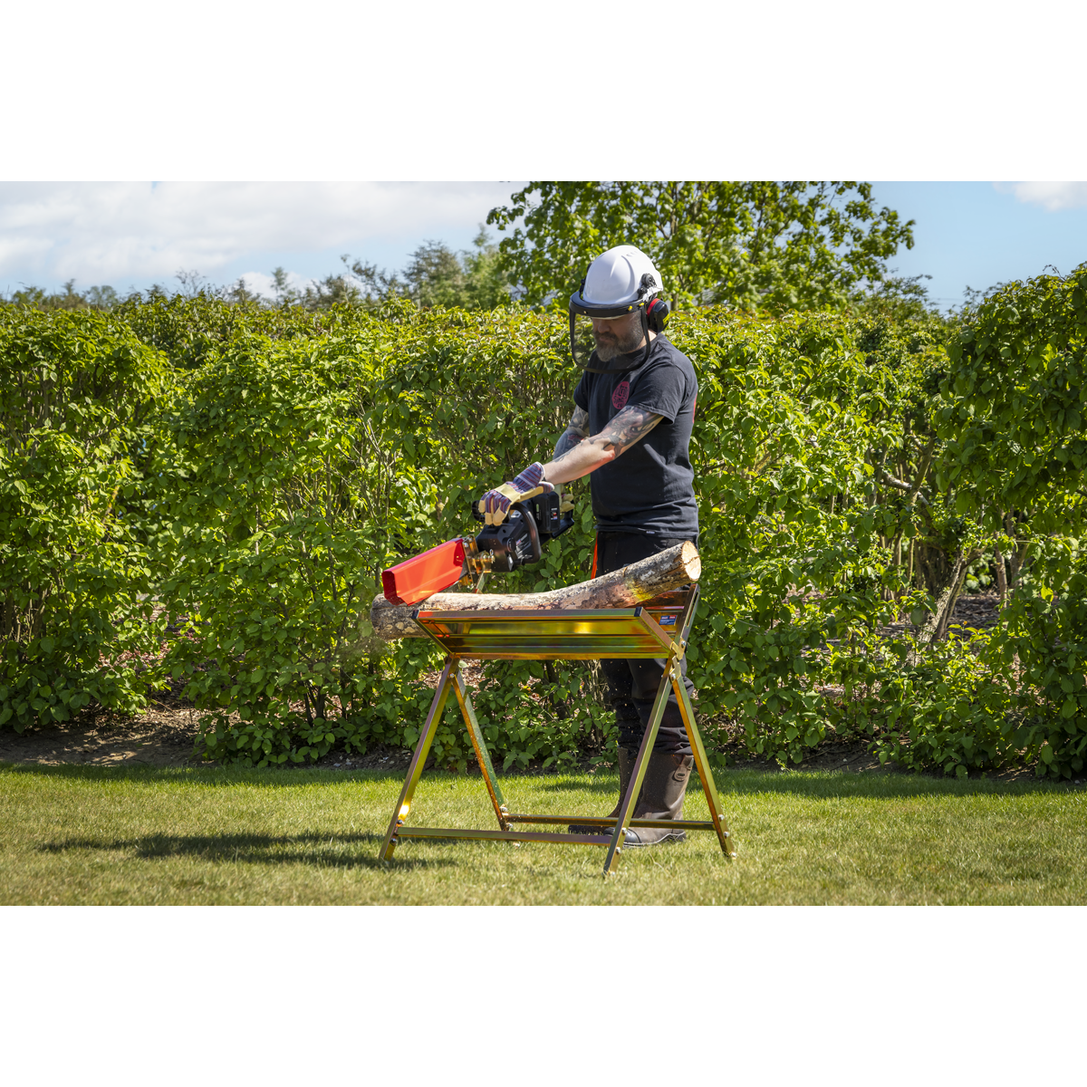 Sealey Heavy-Duty Sawhorse with Chainsaw Holder Model No-LSH150HD