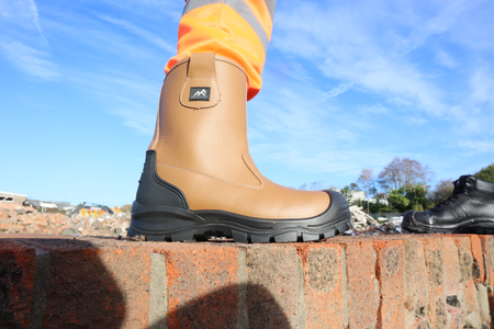 Pro Man PM104 Honey Rigger Safety Boot: Model No.PM104