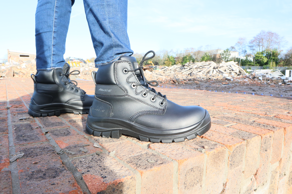 PM4003 Georgia Non-Metallic Lightweight Safety Boot Size 16