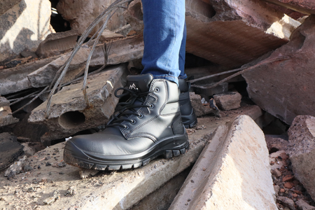 PM4003 Georgia Non-Metallic Lightweight Safety Boot Size 16