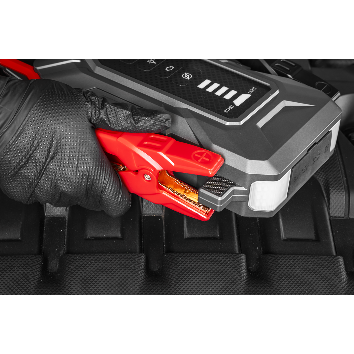 Sealey RoadStart® 12V Jump Starter Power Pack 4000A Model No-RS4000