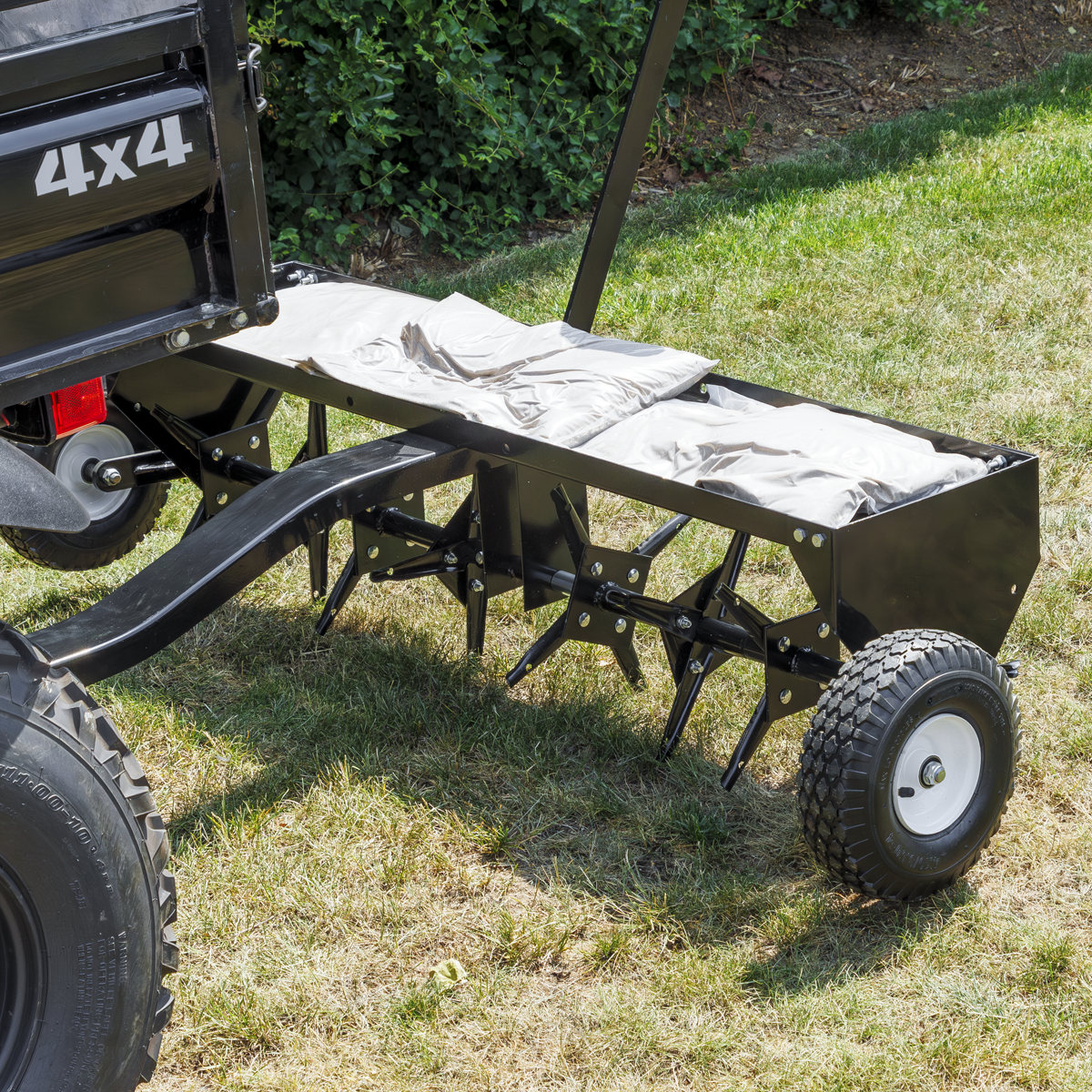Sealey 48"Tow Behind Plug Aerator Model No-SLA48T