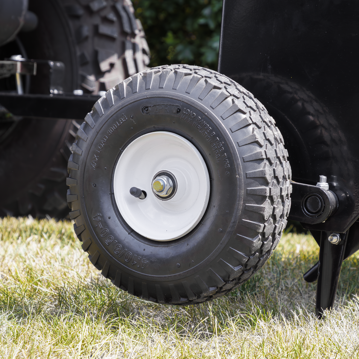 Sealey 48"Tow Behind Plug Aerator Model No-SLA48T