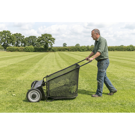 Sealey 26" Walk Behind Garden Sweeper 200L Capacity Model No-SLS26