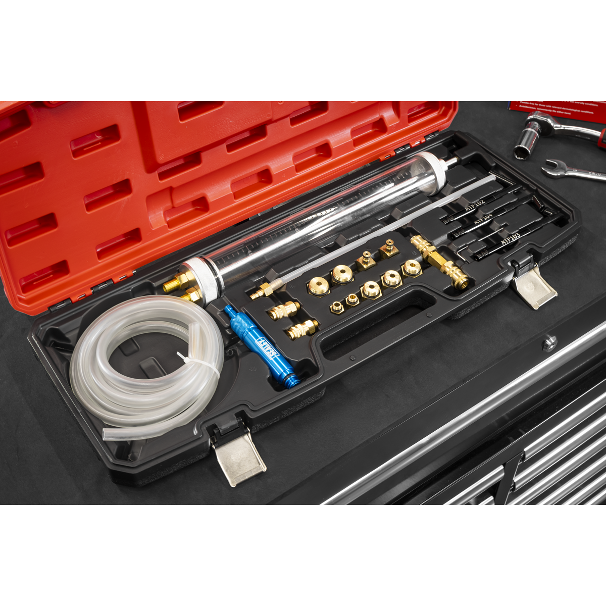 Sealey Transmission Oil Refilling Pump & Adaptor Kit for VAG 18pc Model No-VS7095